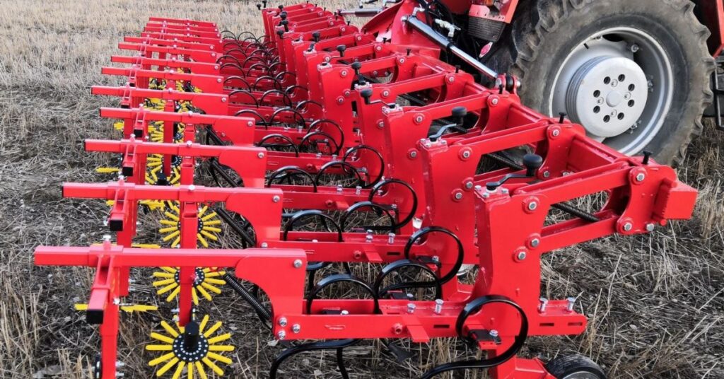 Ezek figyelembevételével milyen az ideális sorközművelő gép? 